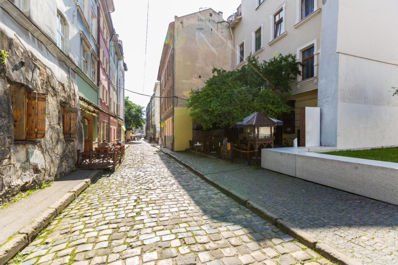 Квартира На Вулиці Федорова 29 Біля Площі Ринок Підвальна Lviv Luaran gambar